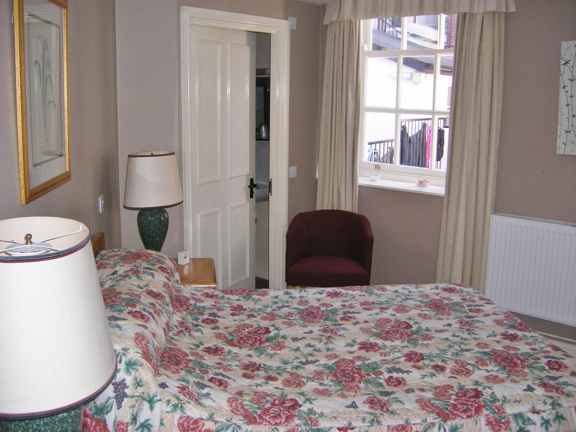 The Kings Head Hotel Abergavenny Eksteriør billede
