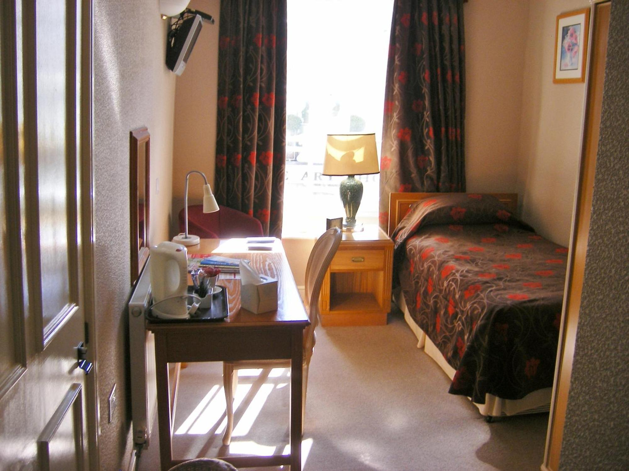The Kings Head Hotel Abergavenny Eksteriør billede